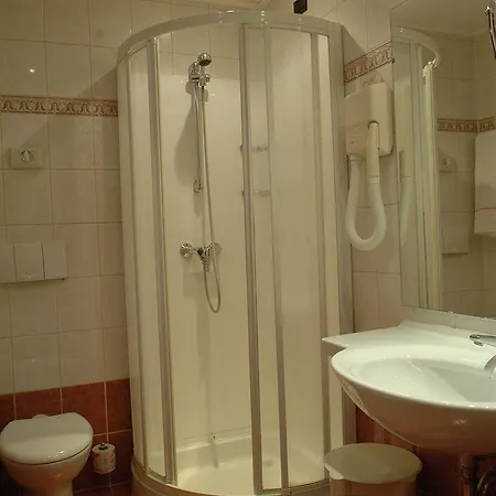 Del 48 Hotel 3*