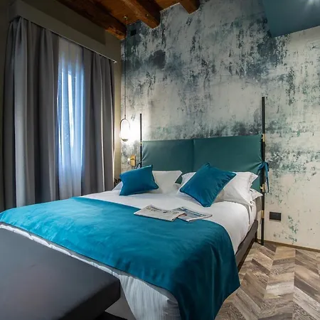 Hotel Del 48 3*