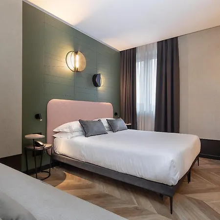 Del 48 Hotel