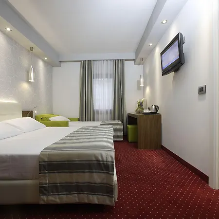 Hotel Del 48 3*