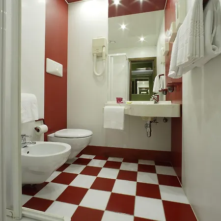 Отель Del 48 Сан-Дона-ди-Пьяве